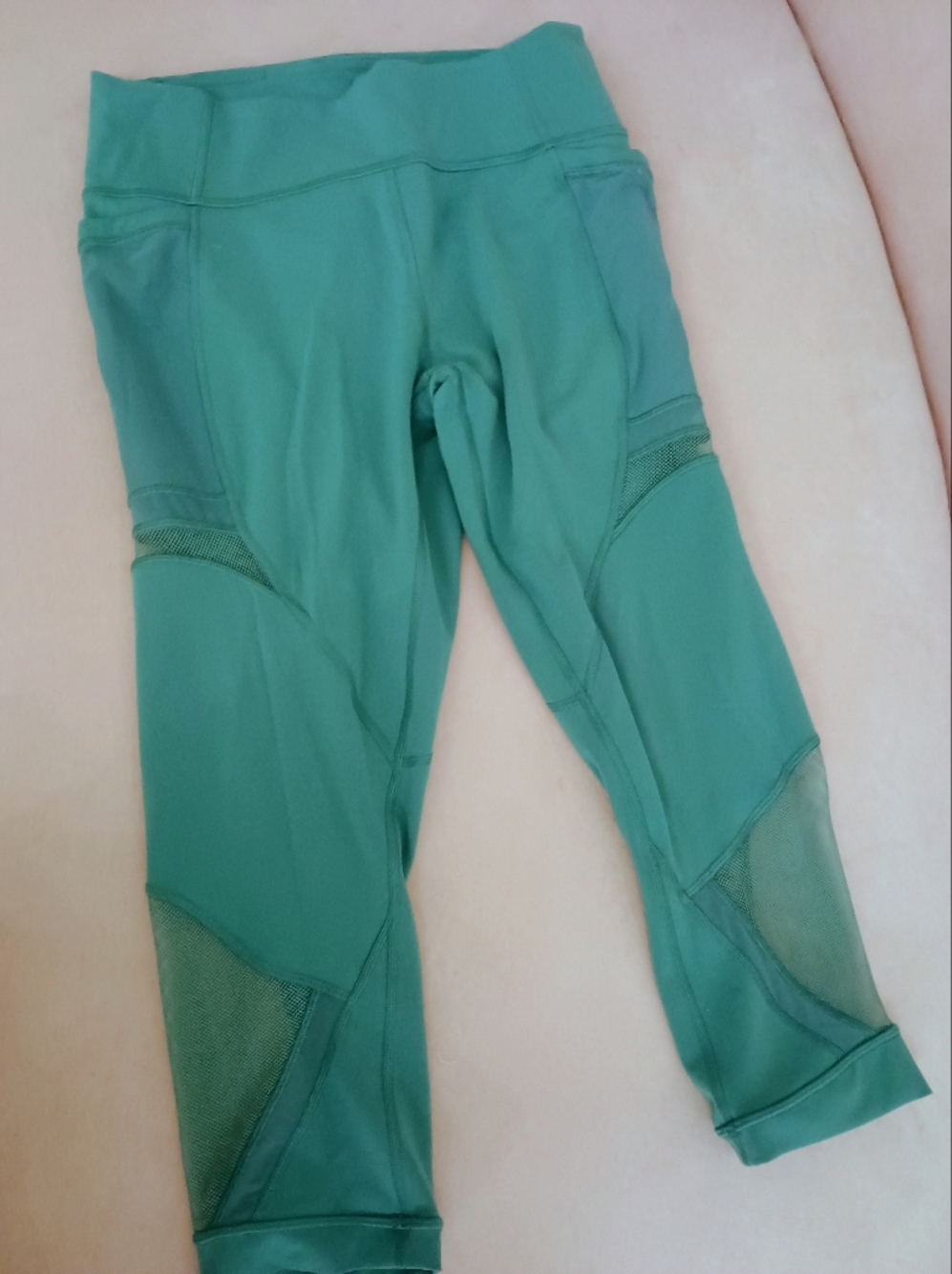 Lululemon Women’s Forget the Sweat Mesh-Panel Active Crop Leggings Size 10 - Picture 2 of 7